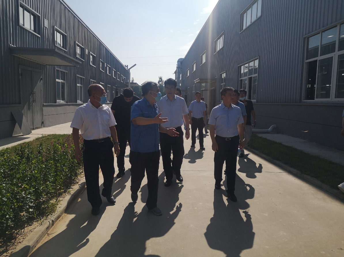 江苏省盐城市大丰区领导莅临尊龙凯时渭南工厂考察调研